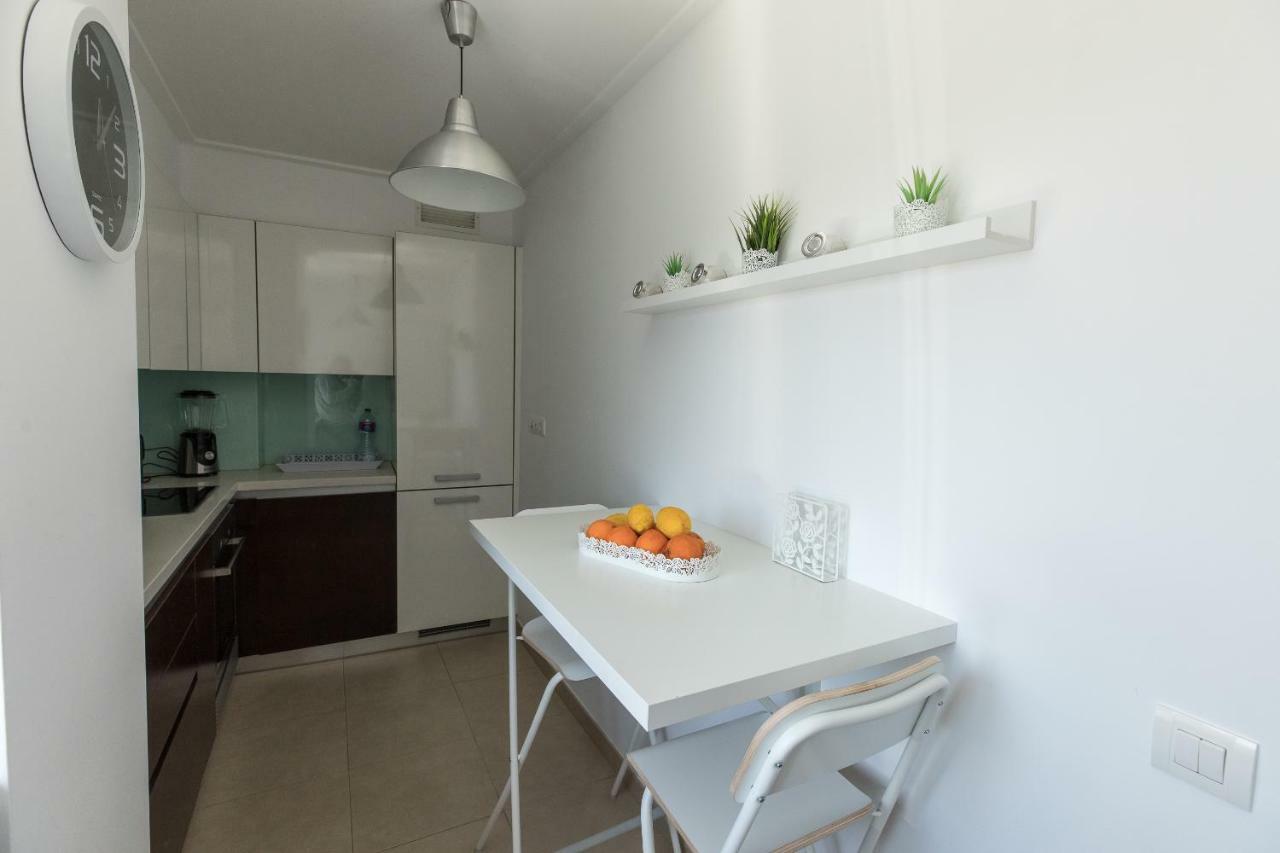 Charming Apartment With Balcony & Pool Lisbon Exterior photo