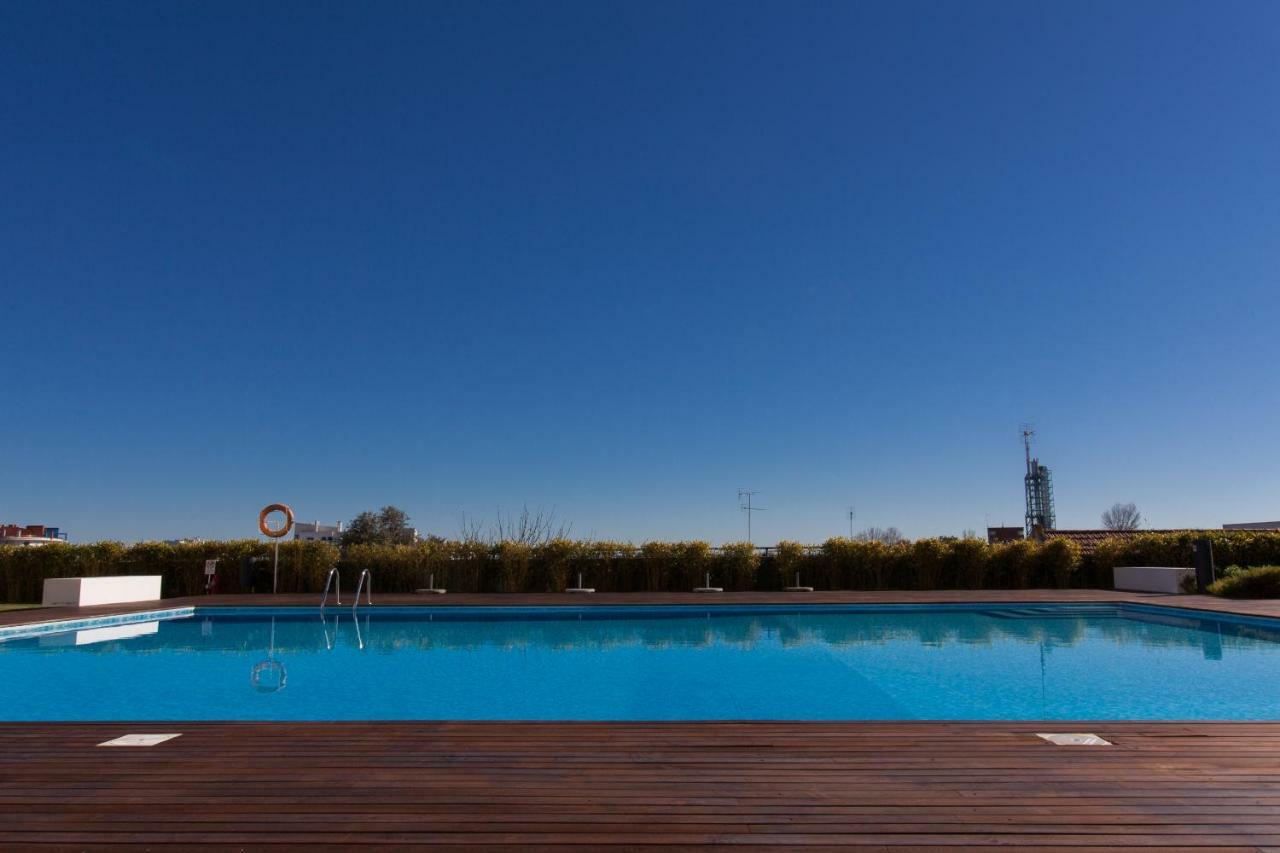 Charming Apartment With Balcony & Pool Lisbon Exterior photo